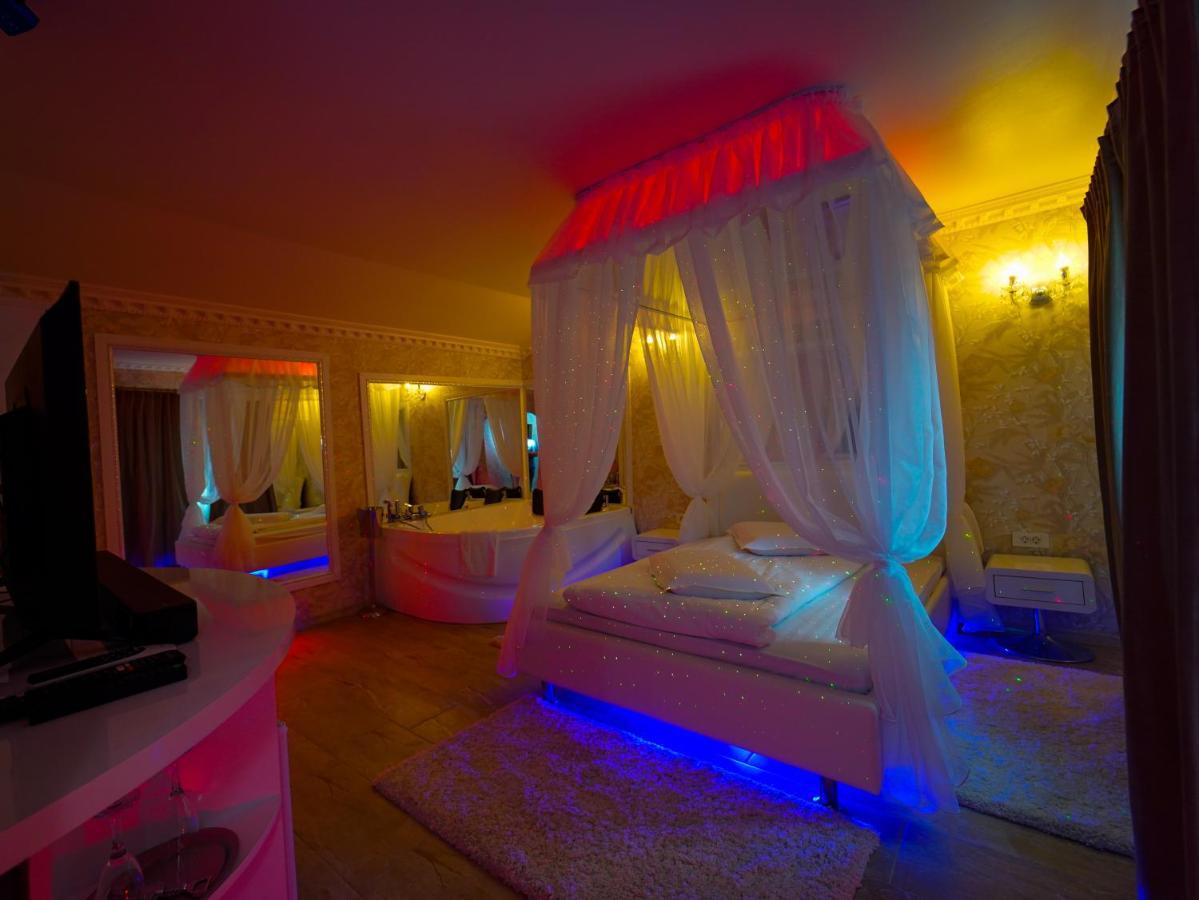 Anadi Boutique Only Adult Love hotel