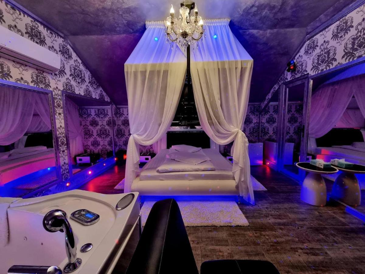Love hotel Anadi Boutique Only Adult 2*