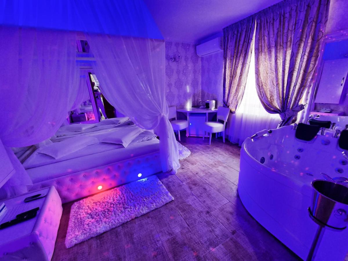Anadi Boutique Only Adult Love hotel Brasov