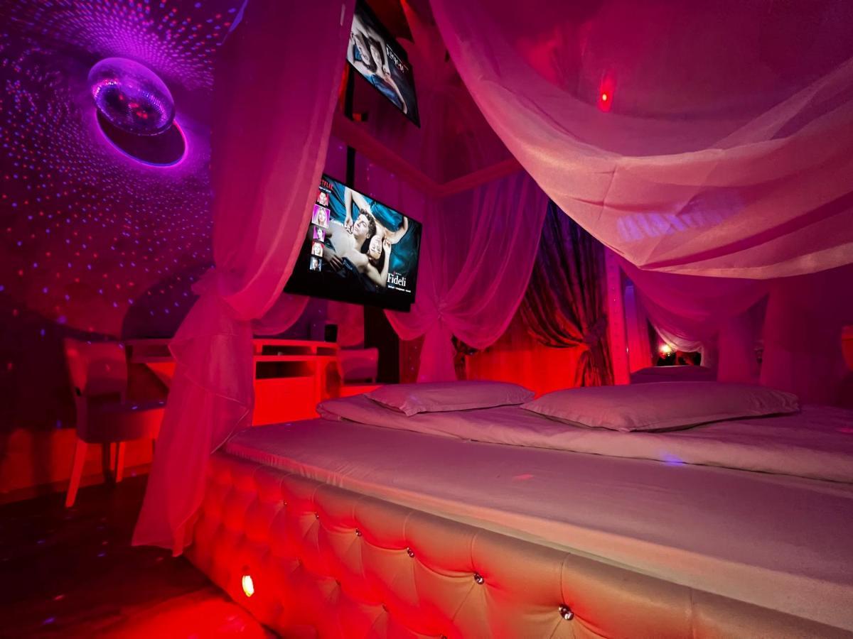Love hotel Anadi Boutique Only Adult Brasov