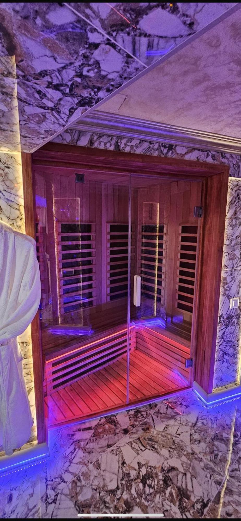 Anadi Boutique Only Adult 2*